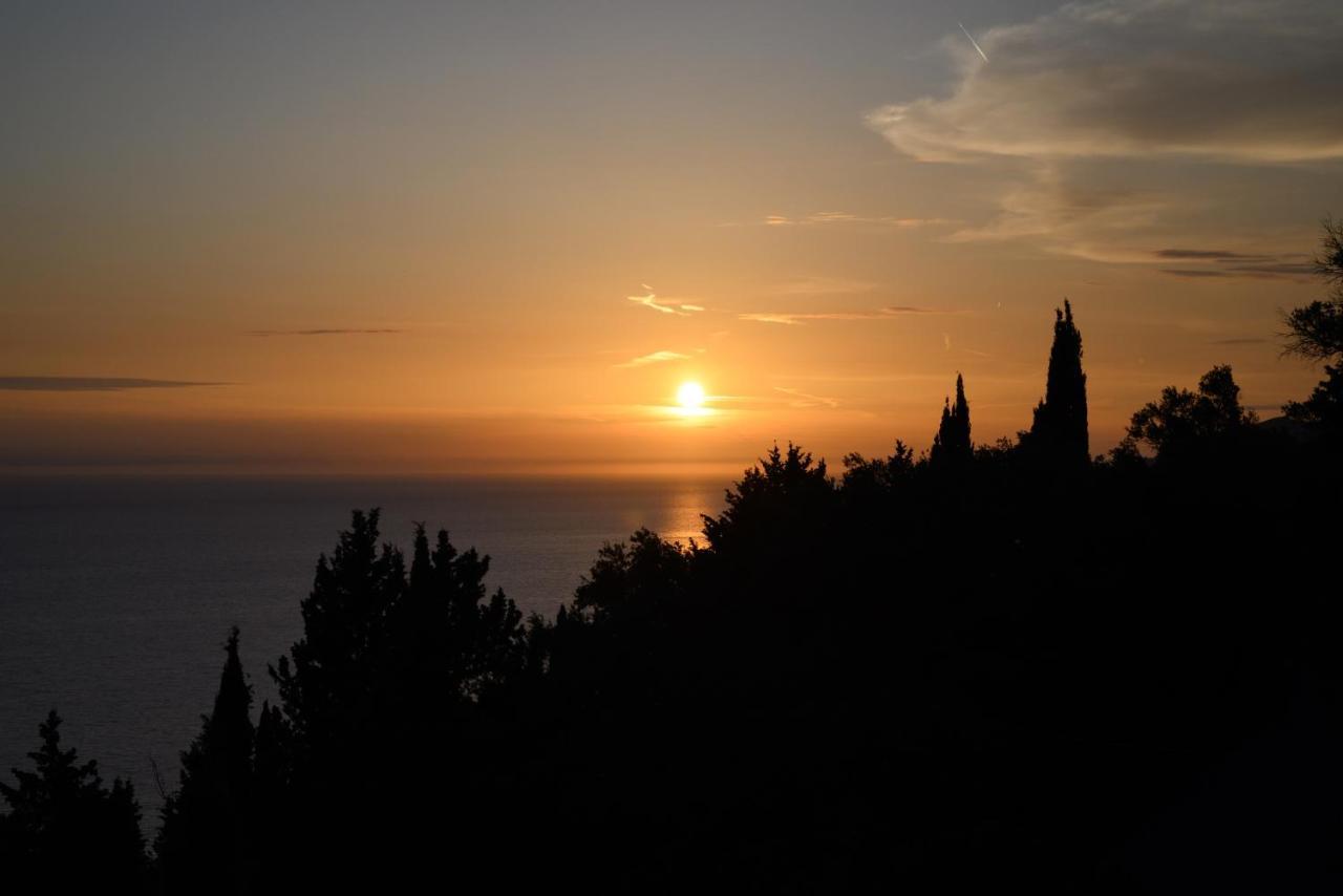 Nisos Sunset Agios Gordios Vakantiehuis